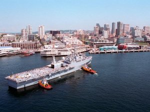 USS_Coronado_04AUG1999